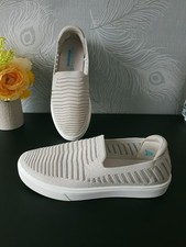 Skechers Poppy Garden Walk